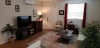 Charming Caribbean 1-bedroom roomy Apartment in amazing Downtown Sanford - 3-Star