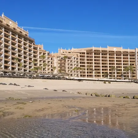 --PREMIUM REMODELED 2 BEDROOM UNIT WITH ALL THE EXTRA-- Sonoran Sun 402 west