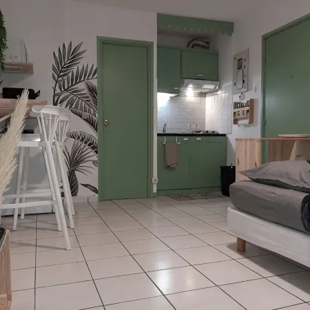 Studio Cosy à 2min de la Plage Отели в г. Пуэнт-а-Питр