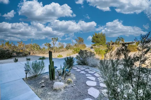 Panoramic Views & Hot Tub! Joshua Tree Sunset Vista