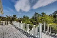 E-Sea-Livin' Oceanside Coastal Cottage in Corolla, 4 Min Walk to the Beach!
