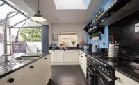 Beautiful, Character property in a fantastic central location