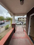 Charming 2-bedroom bungalow in Reno with WiFi and AC 1 block from i-80 - Bungalows