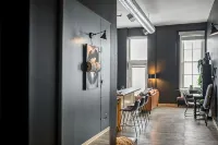 Huge King Bed Loft Downtown - Balcony - Grocery - Brewery - Court Ave Nightlife