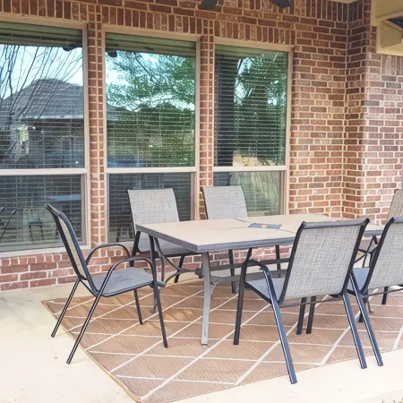 QUIET & SPACIOUS - Amiable Modern Home - Belton Oaks
