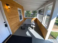 Snowmobile Access & Close to Oak Mt. Ski - Cozy Cabin, Peaceful-Sleeps 6 - WiFi