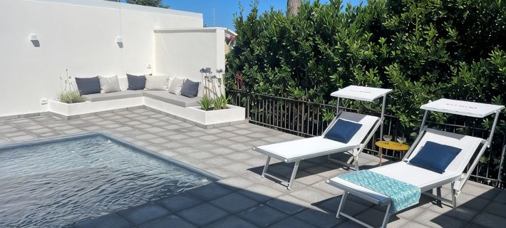 Villa Giuliana luxury home: swimming pool, solarium, barbecue. A few steps from the sea Hotels in Fontane Bianche