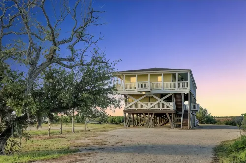 Reel'em in Lodge - A Reel Fisherman Lodge!
