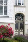 Modern 1-room apartment near the train station, newly renovated, top furnishings - Apartments