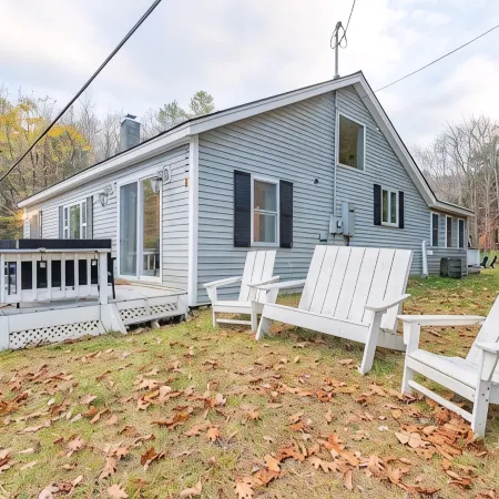 Beautiful Waterfront , four season home on charming Crescent Lake!