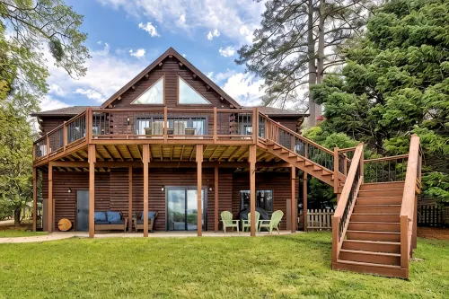 Lake front house in Gilbert SC - Homestays