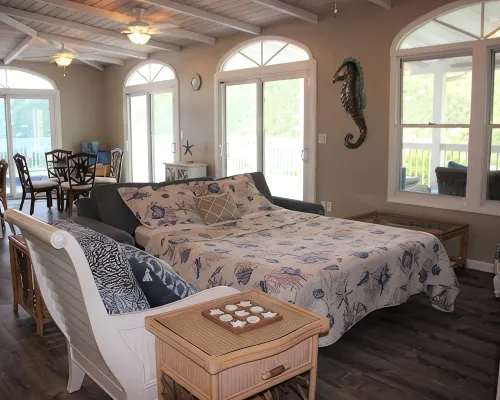 Desert Rose Villa, with Fabulous Coral Harbor views Hotels in Coral Bay