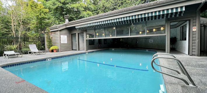 Modern Downtown Bellevue Condo, Free Parking โรงแรมในเบลเลอวู