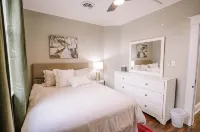 Spacious Central 3bd/2bath