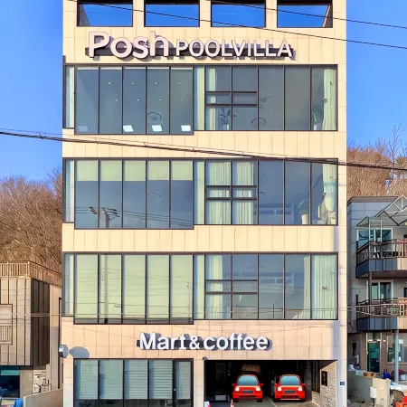 Yeongdeok Posh Pool Villa