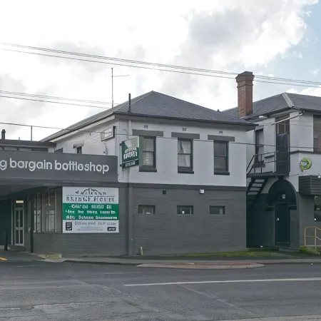 Bridge Hotel