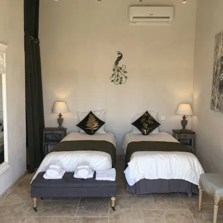 Charming house classified 4 stars in Luberon Protected Natural Regional Park Hotels in Roussillon