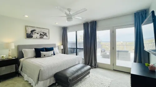 Caballo Bay at Horseshoe Bay | Sylish Retreat with Stunning Lake LBJ Views, Pool - Homestays