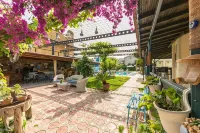 Dedeminn Garden Hotel