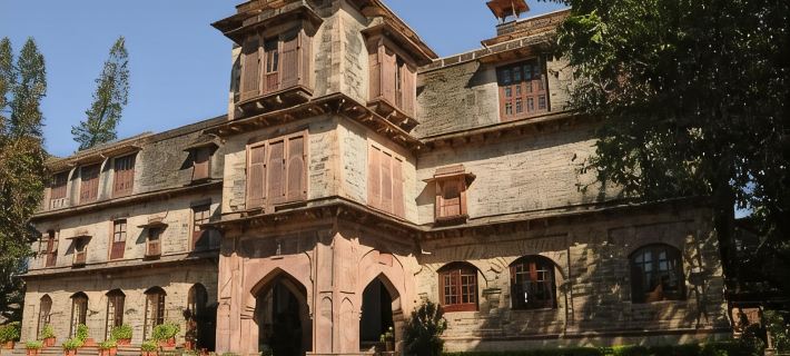 Palace Hotel - Bikaner House Hotels in Ābu