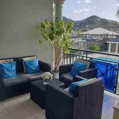 3 bedroom apartment with pool Others