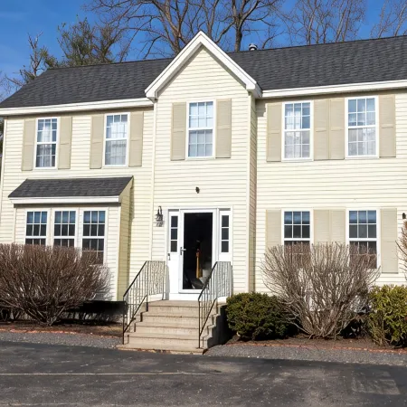 Relaxing Getaway: Entire 3-BR Home w/ Fireplace