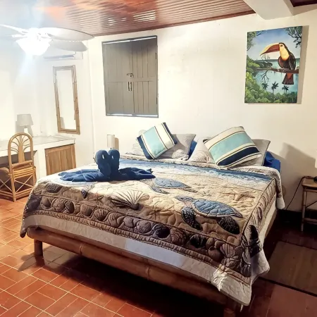 Pacific Ocean-Front Villa de Azul. stunning Sunrises & Sunsets, 3bd 2 full baths