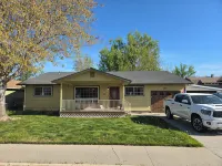 Spacious Home in the Heart of Emmett - Homestays