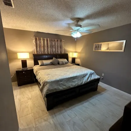Charming 3-bedroom house in pleasant Port Richey with AC, WiFi