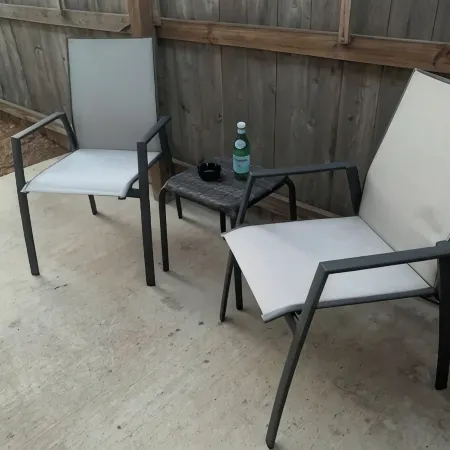 Gorgeous Pet Friendly Townhome: Clean and Spacious With Private Terrace!