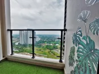 Good Designed and Cozy Studio at Sky House BSD Apartment By Travelio - Gym
