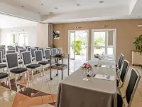 Hôtel Ariane Hotels in Istres