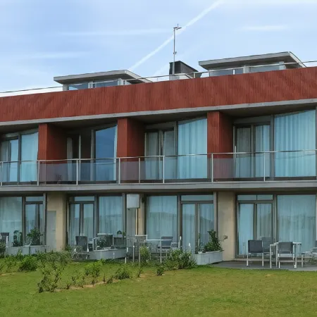 Apartamentos Playa de Portio