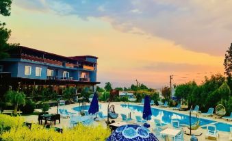 Pamukkale Whiteheaven Suite Hotel