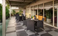 The Square Surabaya Hotel