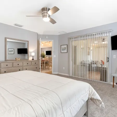 Comfortable Cottage With A Golf Cart - NOT LISTED ON FACEBOOK