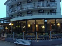 WuHostel Hotel a Cervia