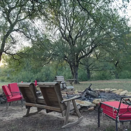Modern Private Cabin, Fishing, Shooting Range, Fire Pit, 4WD Trails & Canoeing