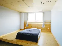 Hike - Hostels
