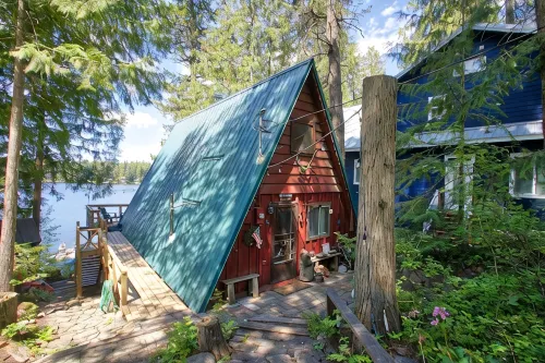 Beautiful Waterfront Hideaway at Sacheen Lake - 3 étoiles