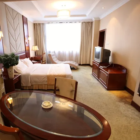 Xinji Dong Ming Hotel