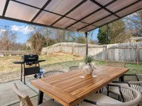 Central Cornelius Lake Norman 3 Bdrm Home-Chalkboard Wall-Firepit-Grill & More Hotels in Cornelius
