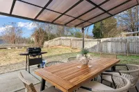 Central Cornelius Lake Norman 3 Bdrm Home-Chalkboard Wall-Firepit-Grill & More - Wifi