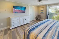 Family Tides! Great for Groups, Ocean View, Pool/Waterfall, Spa, Golf Cart Incl. - شرفة