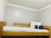 CONDO Water front, bay breeze, fishing paradise and family friendly 2 bedroom - balcony