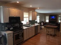 Nice family house just minutes from race track!! - Wi-Fi