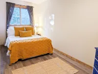Quirky Farm Stay - 2 Bedrooms - Hot tub - balcón