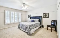 Spacious Retreat in the Heart of Lubbock! Excellent neighborhood ! - บังกะโล
