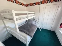 Charming 4+ Bedroom House minutes from Downtown Port Clinton - 2-Star
