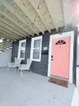 9BR Beach Block Escape – Perfect for Large Groups! - balcony
